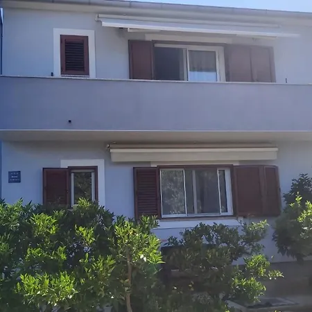 Apartments Tomas