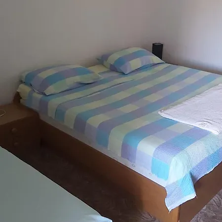 Apartments Tomas Углян