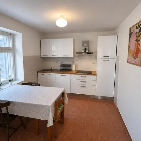 Apartman Apartments Tomas *