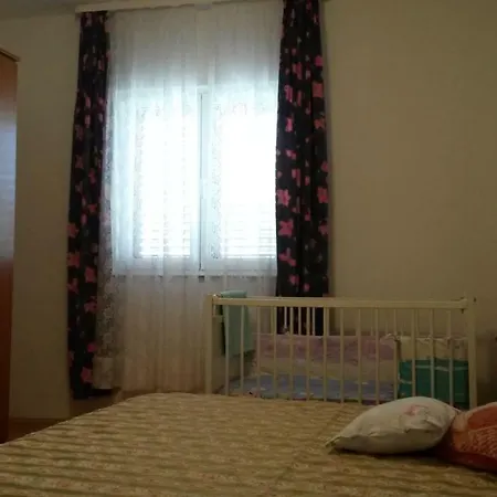 Apartments Tomas *