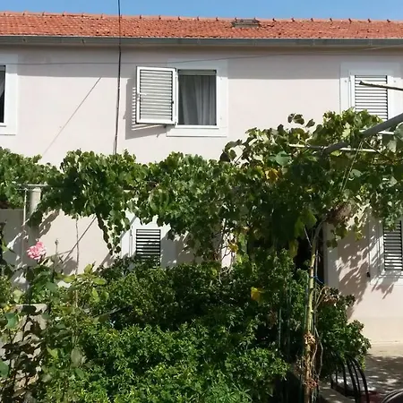 Apartments Tomas Апартаменты