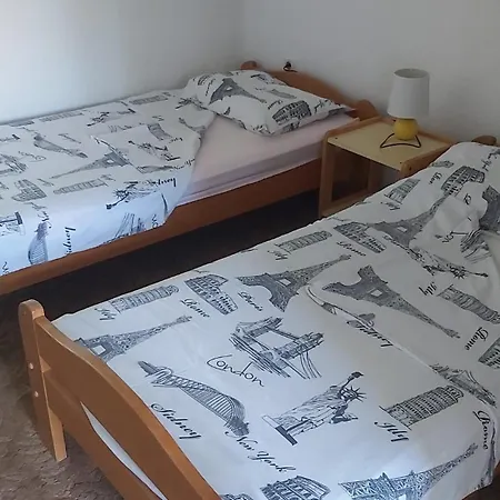 Tomas Apartman