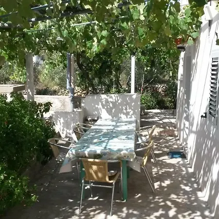 Apartman Tomas Ugljan